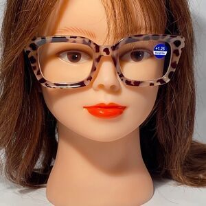 1185 Claudia 1.25 Light Tortoise Oversize Reading Glasses Square Concave NWT